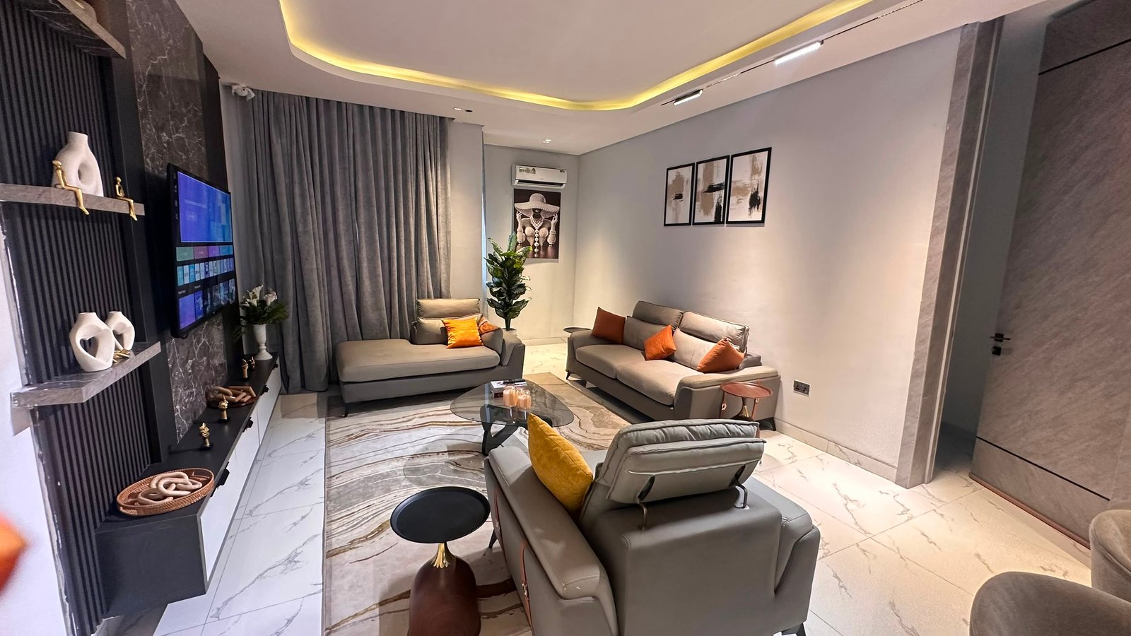 4 Bedroom Apartment