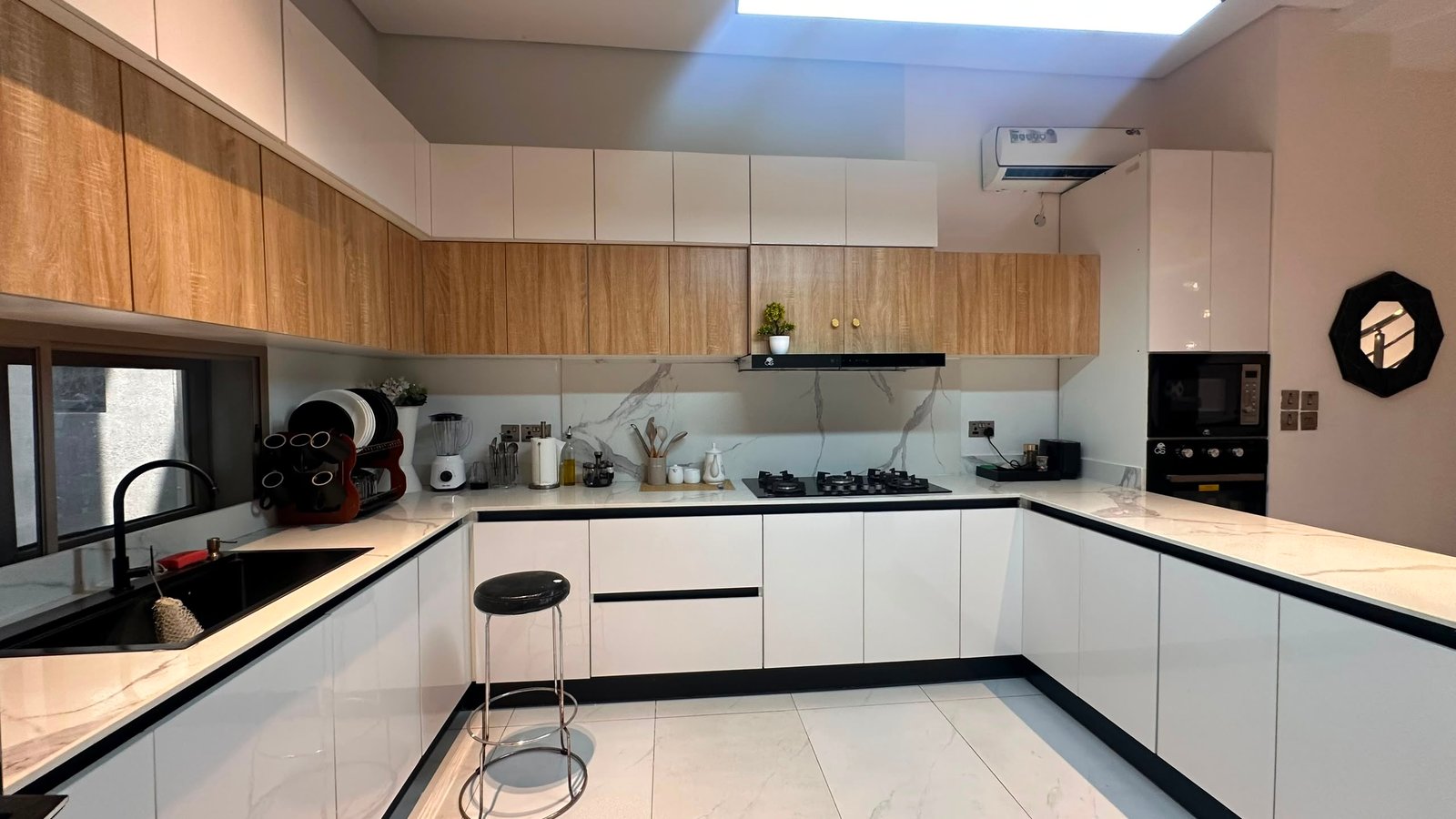 4 Bedroom Apartment