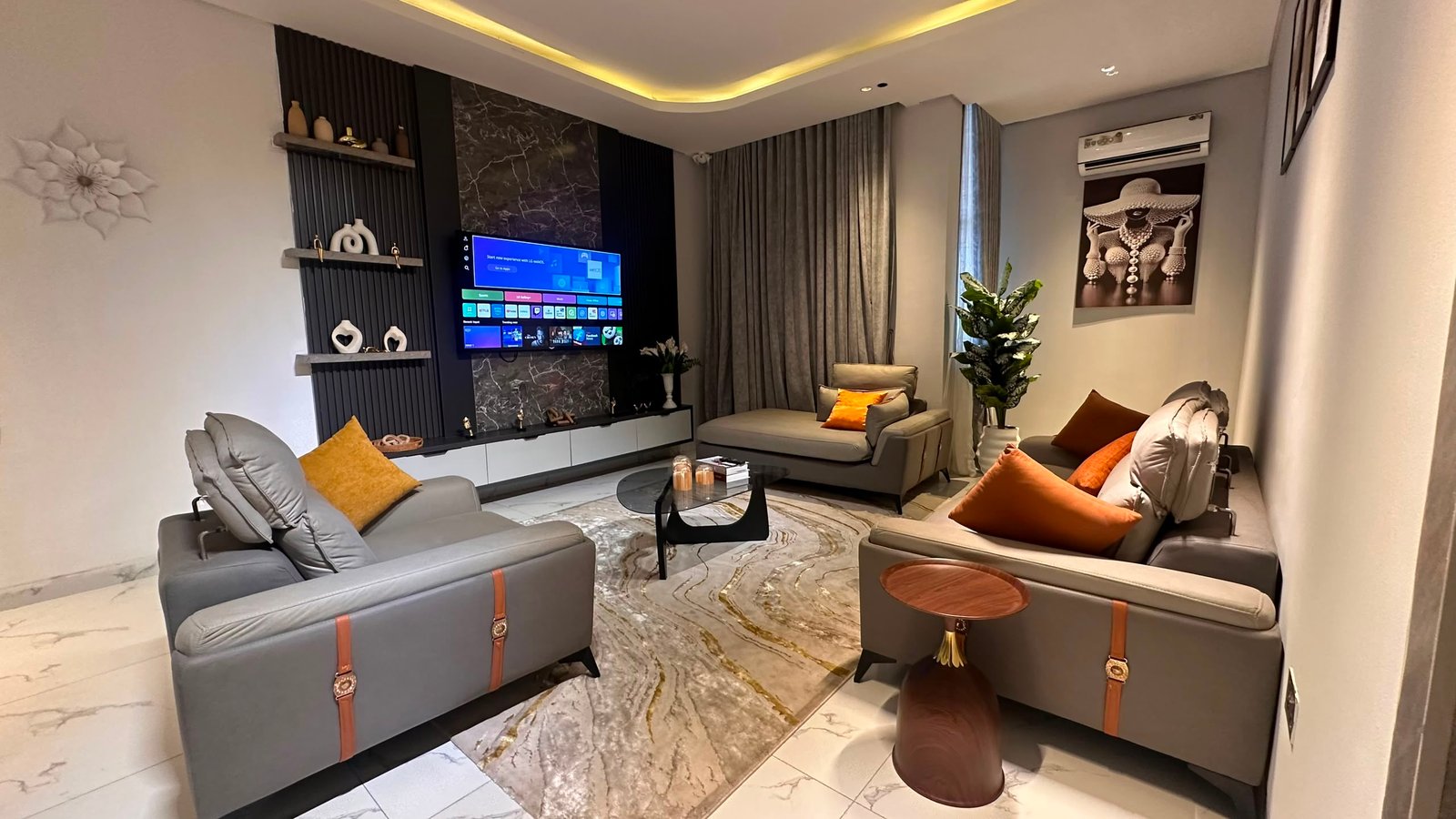 4 Bedroom Apartment